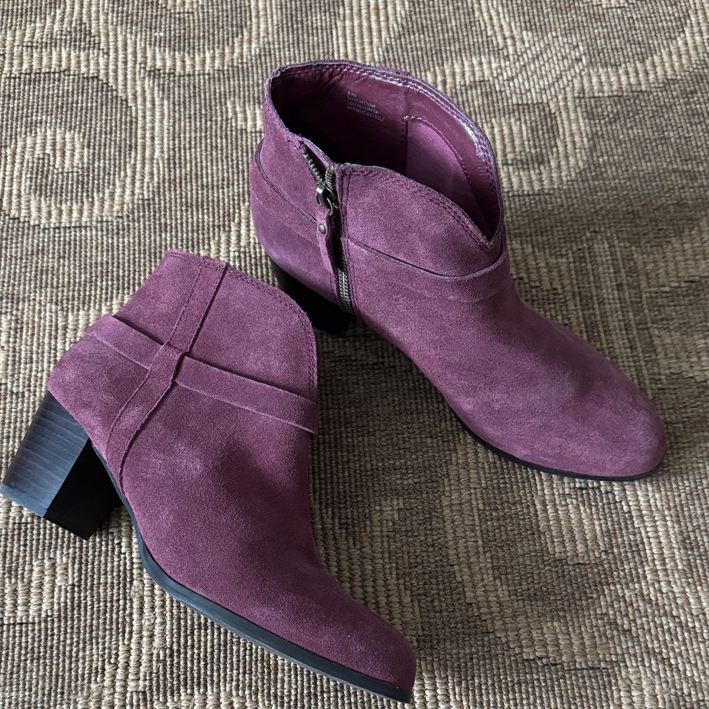 MIA Plum Ankle Booties women’s size 9.5